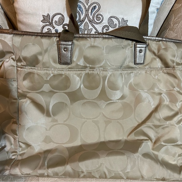 Coach diaper or large tote bag - Picture 5 of 5